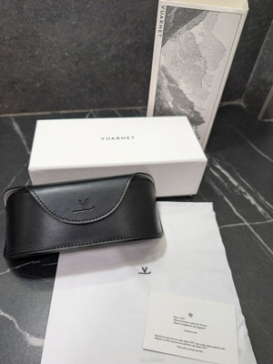 Vuarnet sunglasses case new black with cloth and box