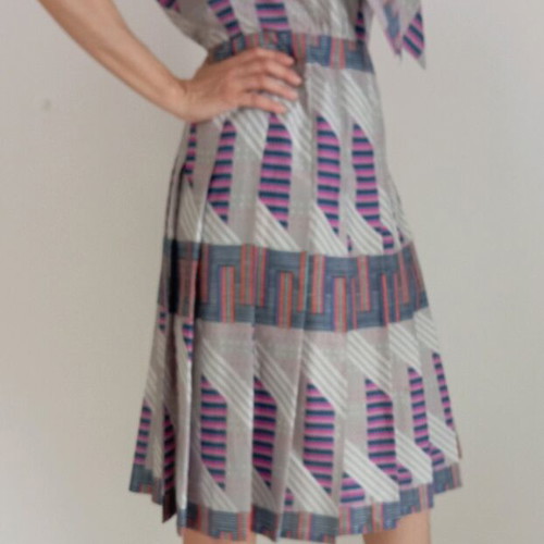 Vintage dresses like new, pack of 3, lightweight fabrics
