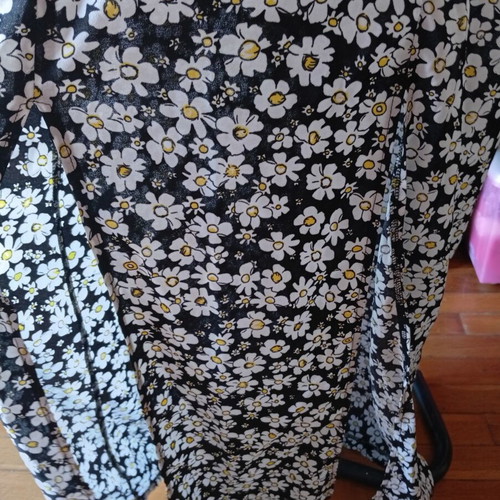 Floral dress L poppy lux, like new, colorful with front slits