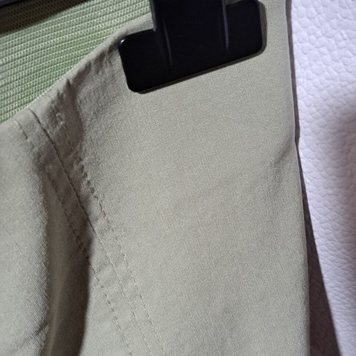 H&M Pistachio Pants size 46 like new with ankle zipper