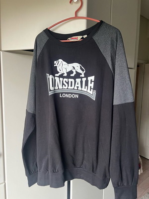 Lonsdale φούτερ σαν καινούργιο, μέγεθος XL, μαύρο και γκρι