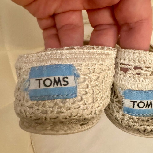 Дамски обувки Toms номер 41 употребявани, бели балерини