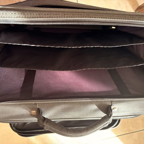 Small multipurpose suitcase like new with many compartments for cabin or office