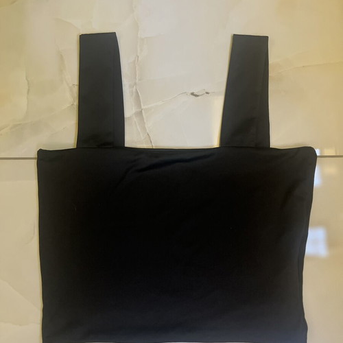 Black crop top minimal line, wide straps, square neckline, like new, size S