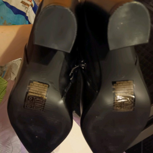 Diamantique boots size 37 like new, black