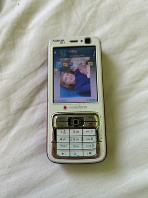 Nokia N73 phone like new, locked to Vodafone, without battery