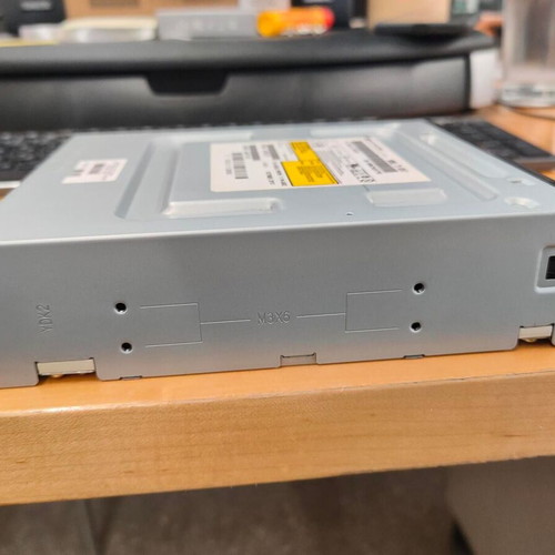 Hewlett-Packard TS-H353 SATA CD/DVD optical drive like new