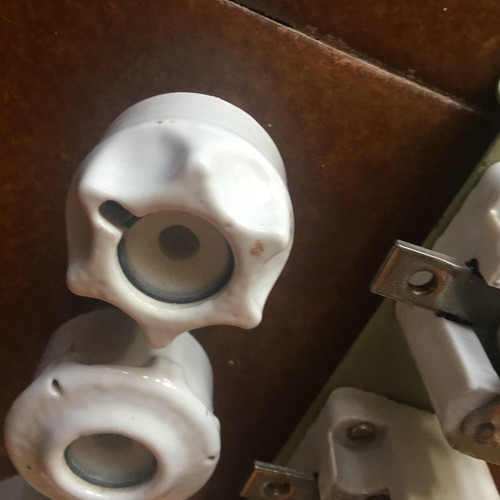 Porcelain fuses used, set of 6 pieces with base