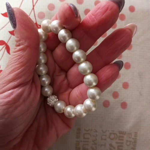 Vintage pearl women's bracelet new, with rhinestone bead