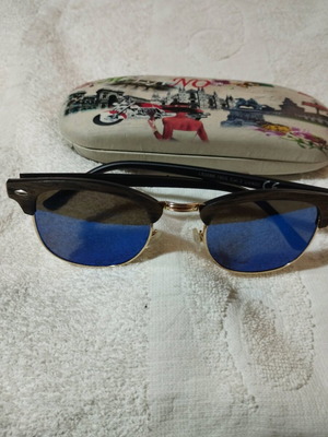 Unisex sunglasses with UV400 and wood-effect frame like new