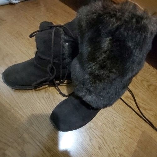 Women's boots used No40 brown, very warm