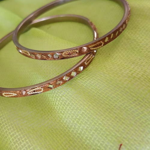 Gray and gold bracelet