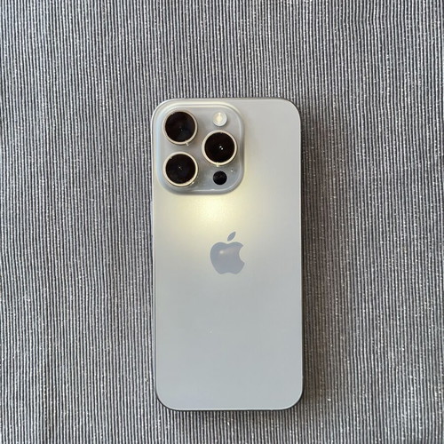 iPhone 15 Pro 256GB Natural Titanium like new