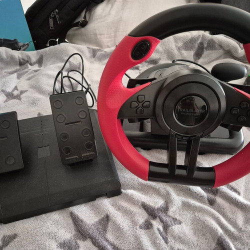 Nintendo Switch OLED конзола комплект като нов с джойкон и волан