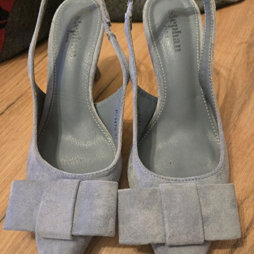 Slingbang baby blue pumps with low heel like new