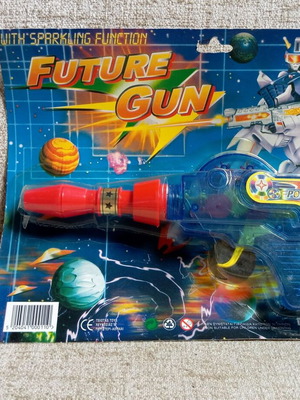Future Gun K11 sparking toy gun, Tsiotas Toys