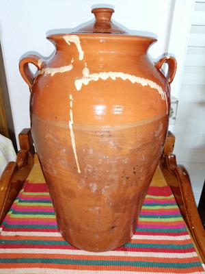 Ceramic jar used from 1970 with lid