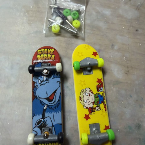 Vintage Tech Deck Birdhouse Steve Berra fingerboard set used with spare parts