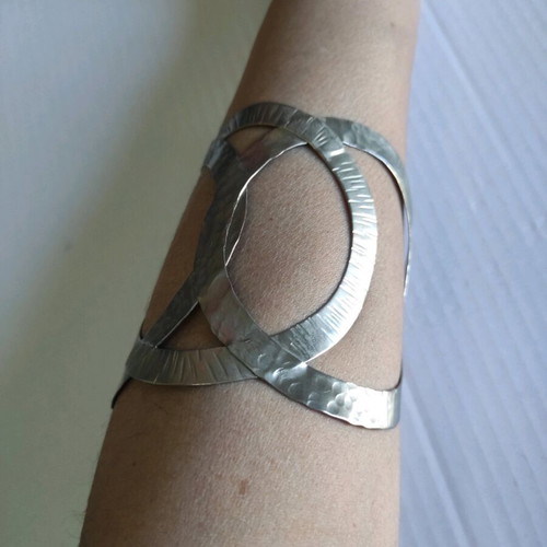 Bracelet handmade like new