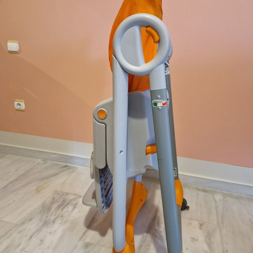 Chicco Polly 2 Start Folding Highchair with Metal Frame used