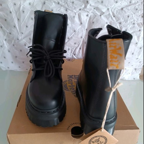 Dr. Martens Jadon II Mono Vegan boots new, black, size 41