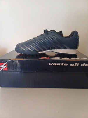 Zeus Football Shoes