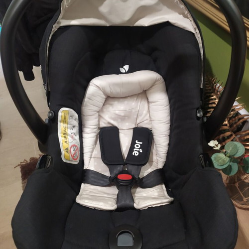 Joie Gemm car seat like new