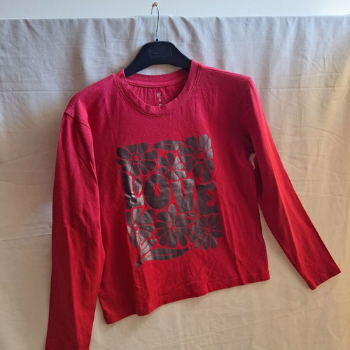 Gap Kids long sleeve red top with shiny LOVE floral print, size 12-13