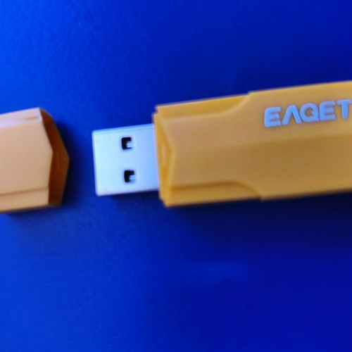 USB Flash Drive 8 GB EΛGET new
