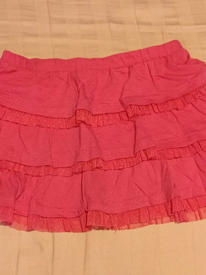 Mini skirt pink like new, for ages 10-11