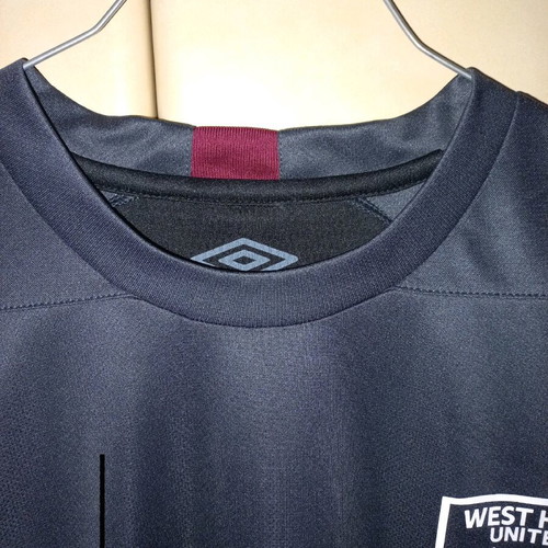 West Ham Umbro jersey small size like new