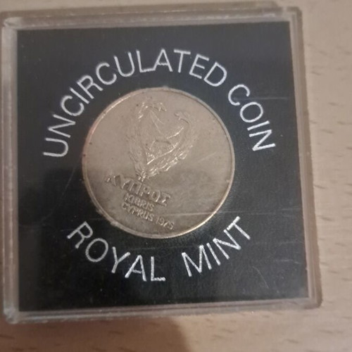 Cyprus 500 Mils 1975 Uncirculated Coin with Royal Mint Case used