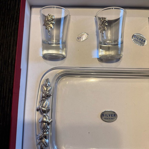 Set of silver shot glasses and tray new