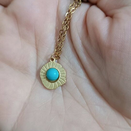 Steel necklace new gold with blue stone, length 45cm