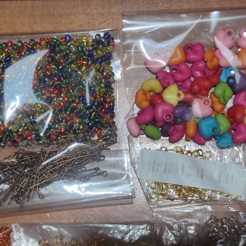 Professional Jewelry Making Set with Thousands of Pieces and Book