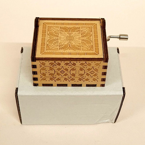 Bella Ciao music box new, wooden with metal crank