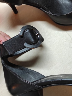 Γόβες Artepiedi μεταχειρισμένες, μαύρες με ασημένια μεταλλικά στοιχεία