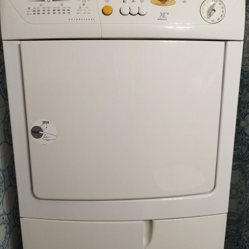 Zanussi TC7124 dryer used, 7 kg capacity