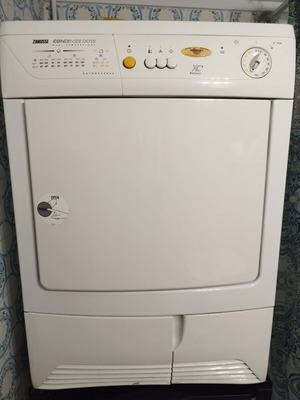Zanussi TC7124 dryer used, 7 kg capacity