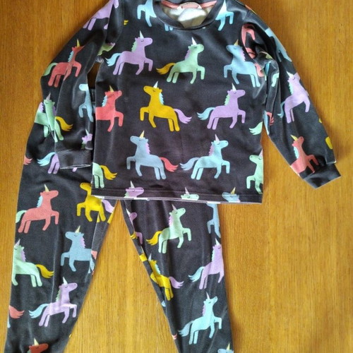 Marks & Spencer warm girls' pajamas size 5-6 years used, multicolor