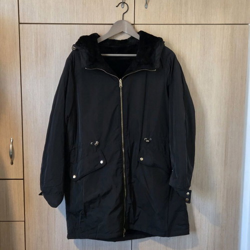 Zara reversible black jacket like new, size Large