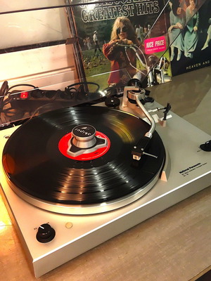 National Panasonic SL-19 Vintage Turntable used with Audio-Technica Needle