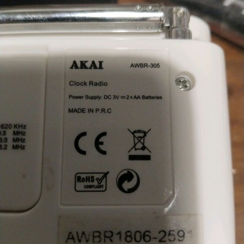 Akai digital world band receiver DX FM/AM/SW clock alarm