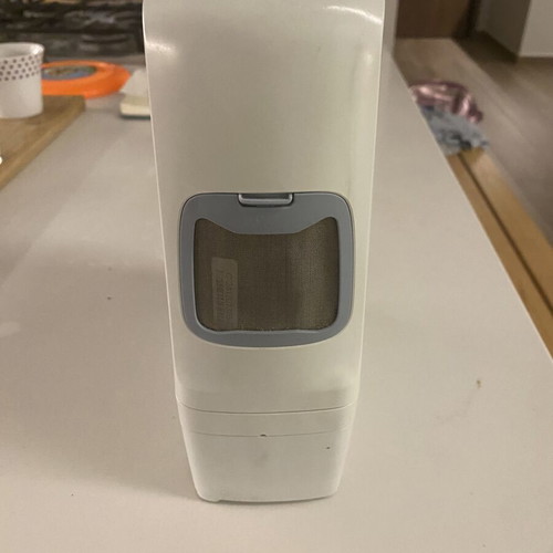 Inogen One G5 Portable Oxygen Concentrator with Large 16-Cell Battery, Like New