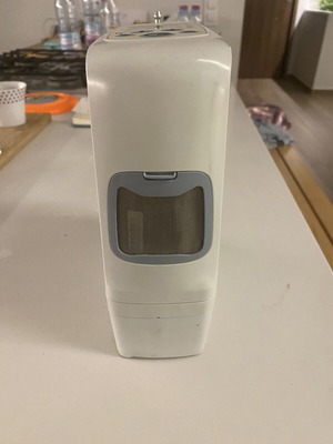 Inogen One G5 Portable Oxygen Concentrator with Large 16-Cell Battery, Like New