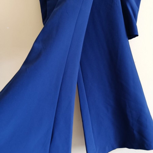 Suit set with top and flared pants blue new