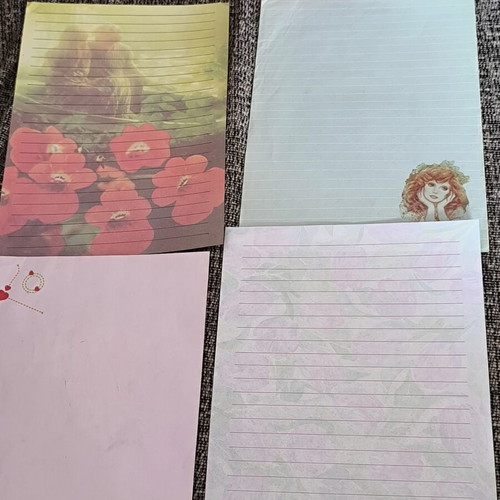 Vintage letter set like new, 23 sheets, 6 envelope sets, 2 covers