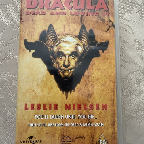 Dracula Dead and Loving It PAL VHS like new without subtitles