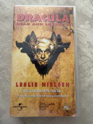 Dracula Dead and Loving It PAL VHS like new without subtitles