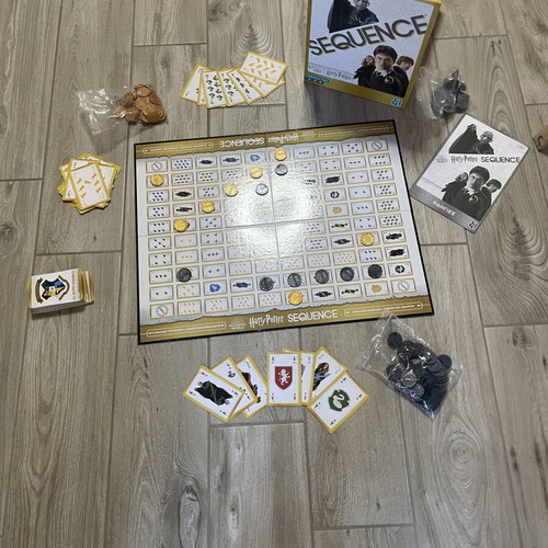 Sequence Harry Potter edition board game like new